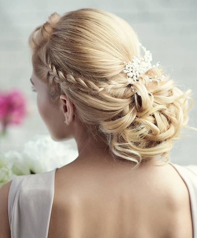 Свадебные прически на длинные волосы: образы невесты на свадьбу